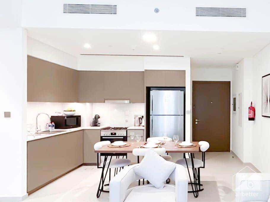 Luxury & Elegance In Downtown Fountain Views