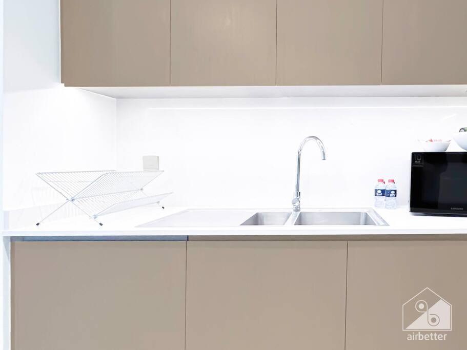 Luxury & Elegance In Downtown Fountain Views *