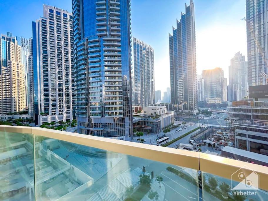 Luxury & Elegance In Downtown Fountain Views