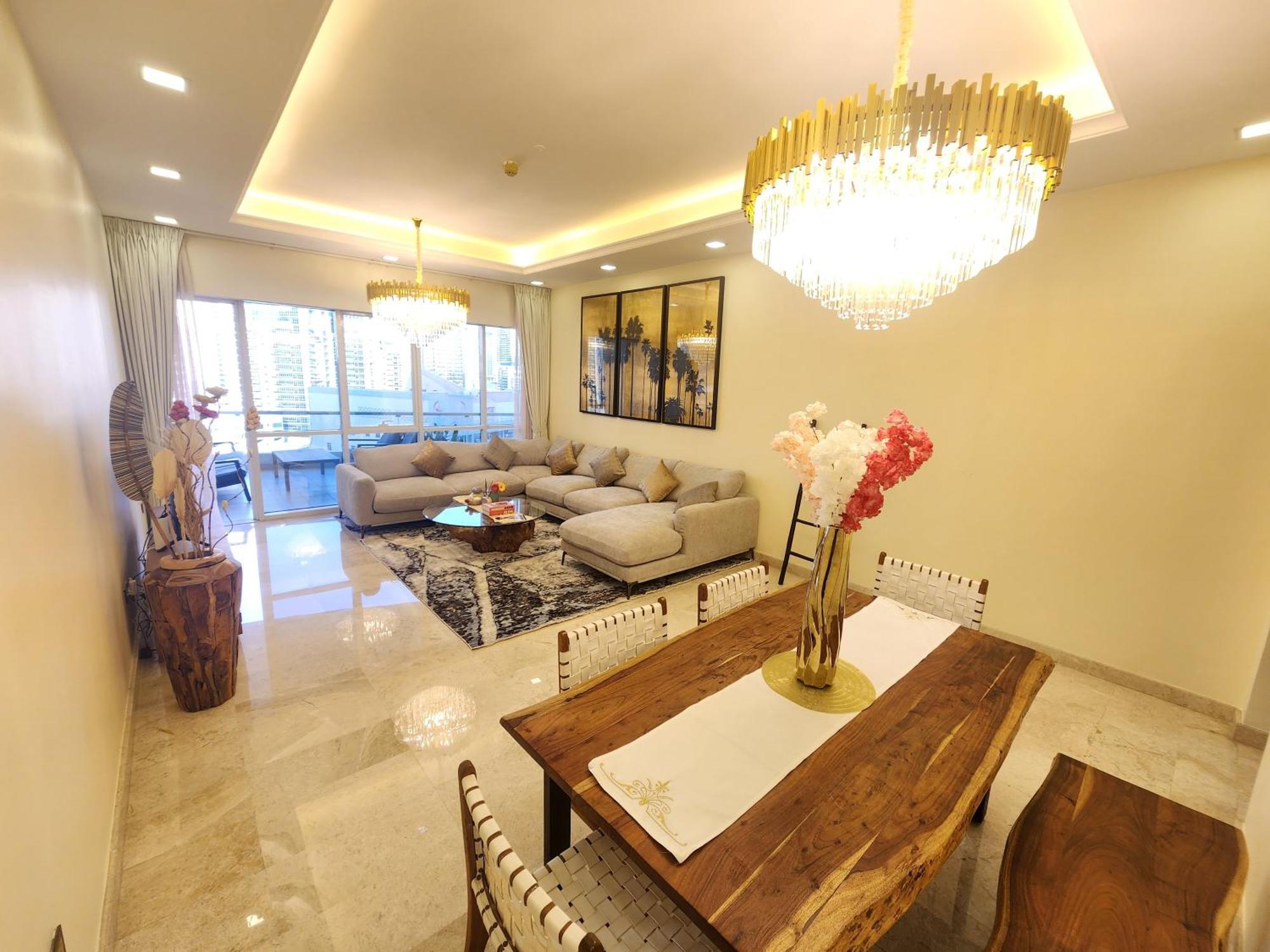 Apartment Modern Spacious 3-bedroom Maid's With Marina Views Dubai