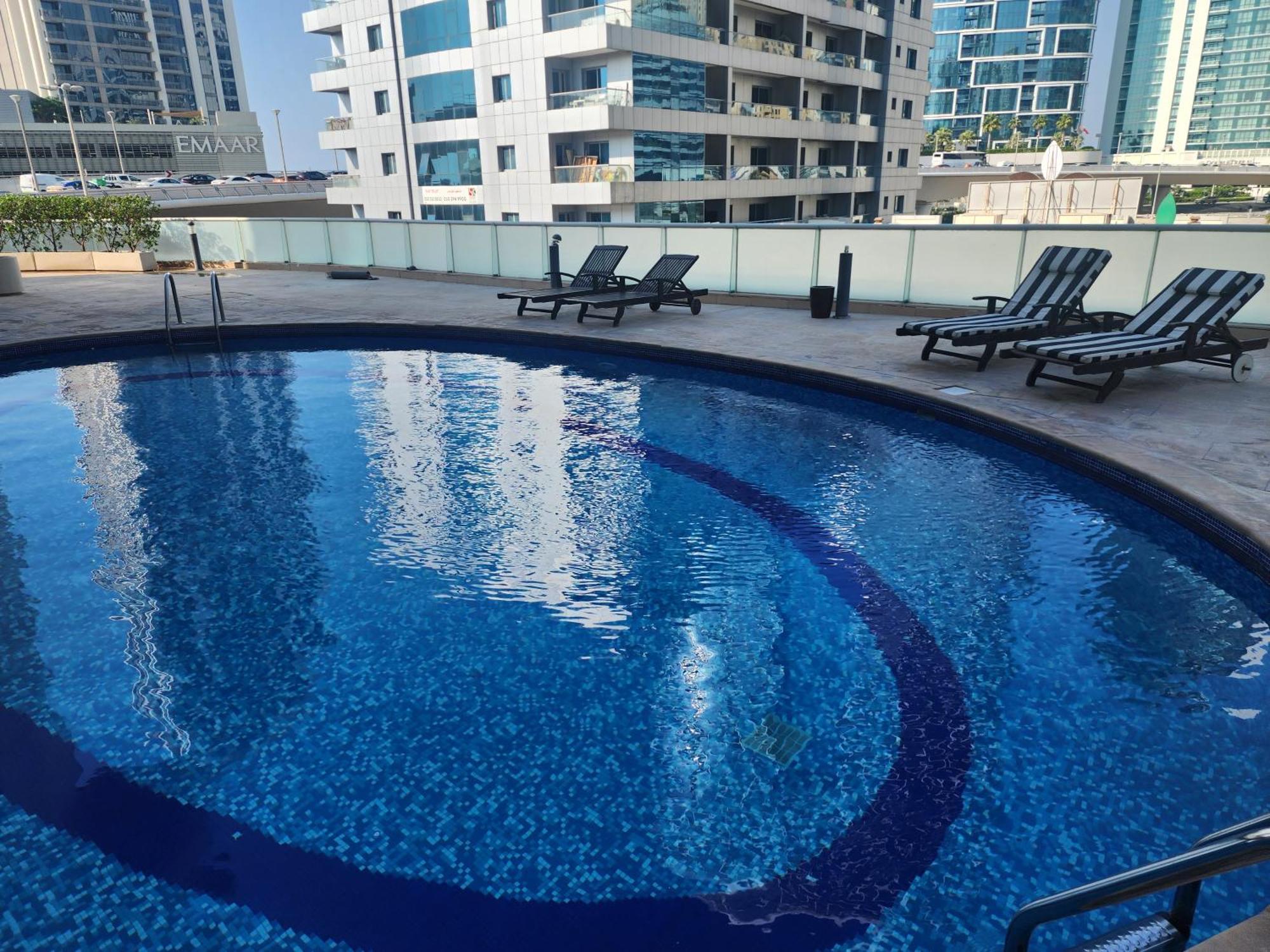 Modern Spacious 3-bedroom Maid's With Marina Views *