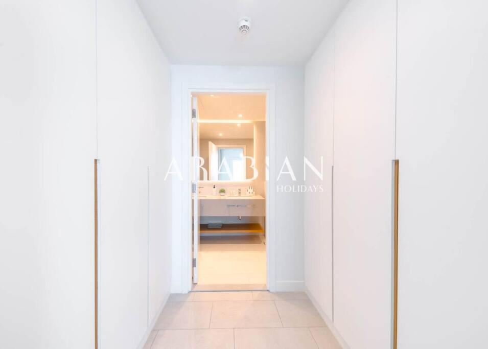 Apartment Beautiful&spacious 3br In Jbr With Full Ocean View