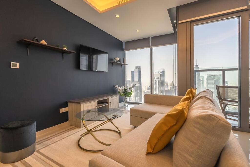 Magical With Rooftop Pool & Burj Khalifa View! Apartment