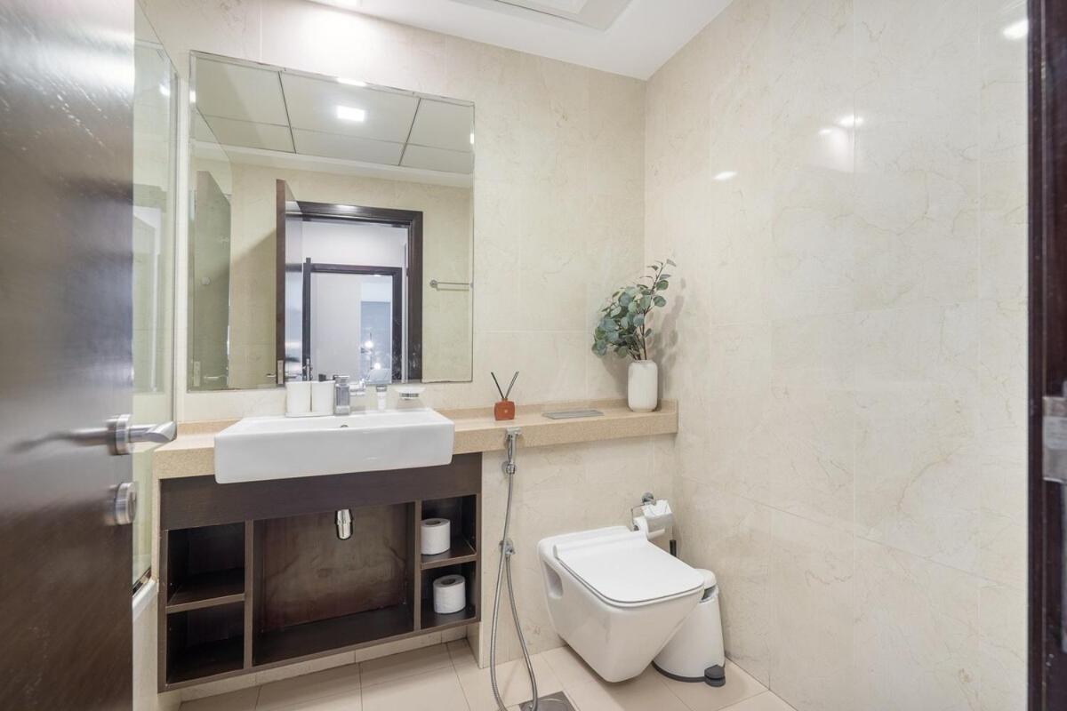 Charming Comfy 2-bedroom In Marina Dubai