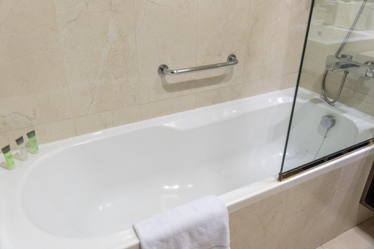 Charming Comfy 2-bedroom In Marina * Dubai