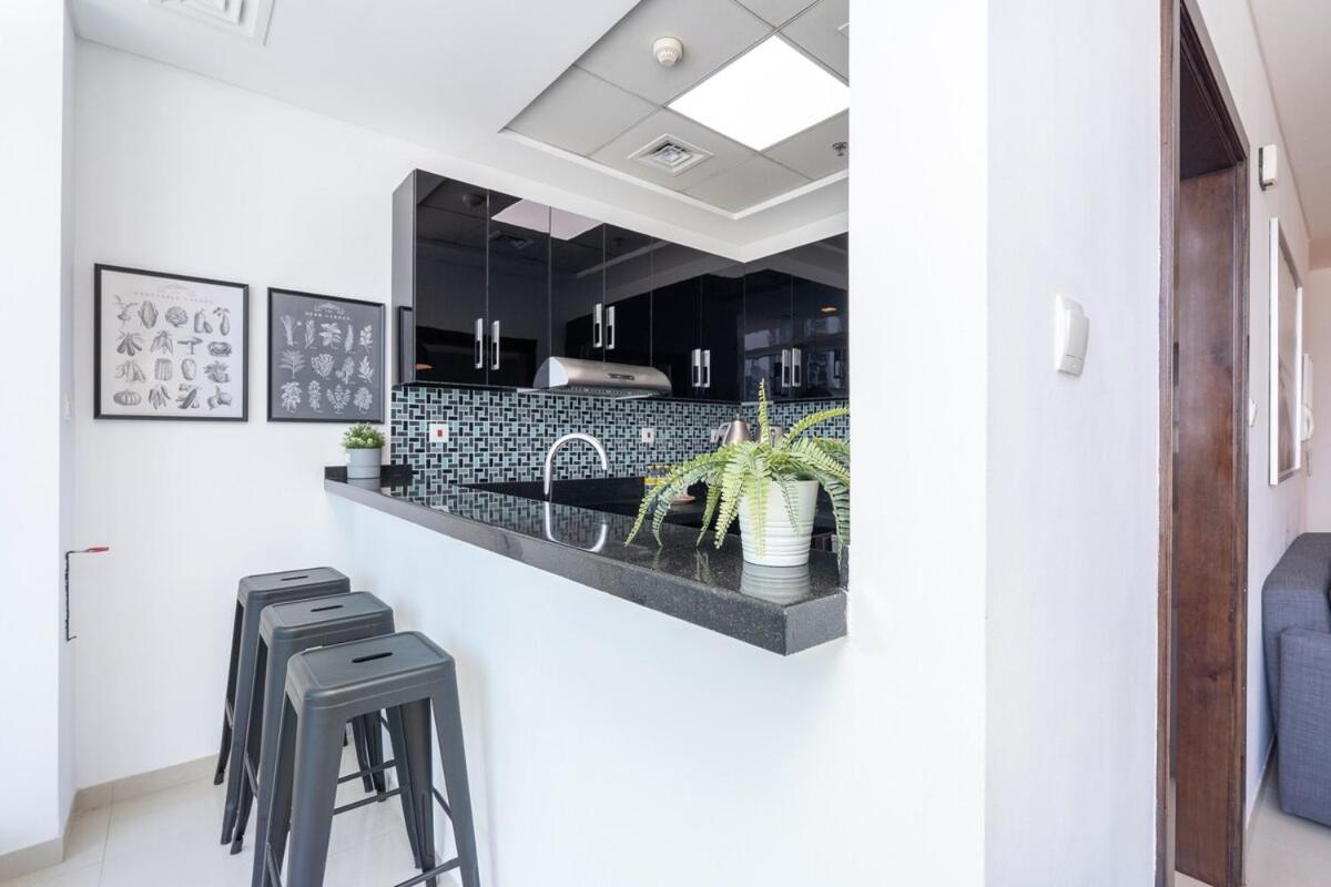 Apartment Charming Comfy 2-bedroom In Marina *