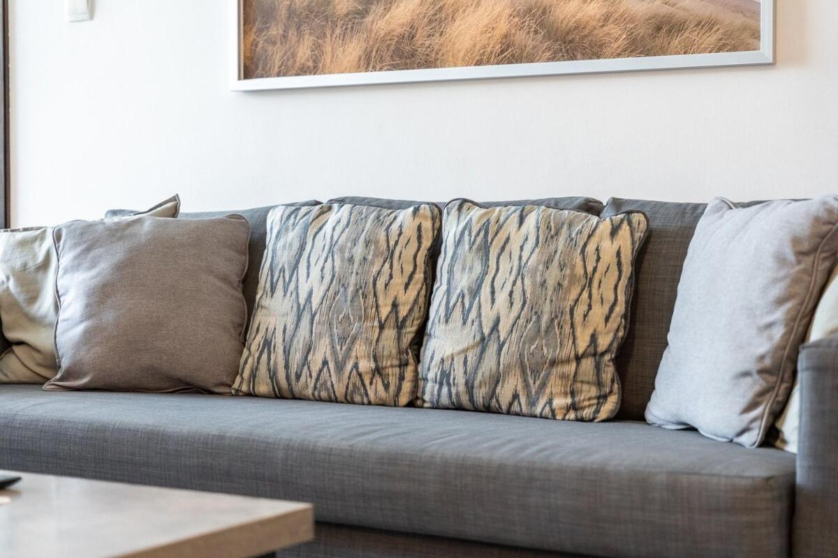 Charming Comfy 2-bedroom In Marina Apartment