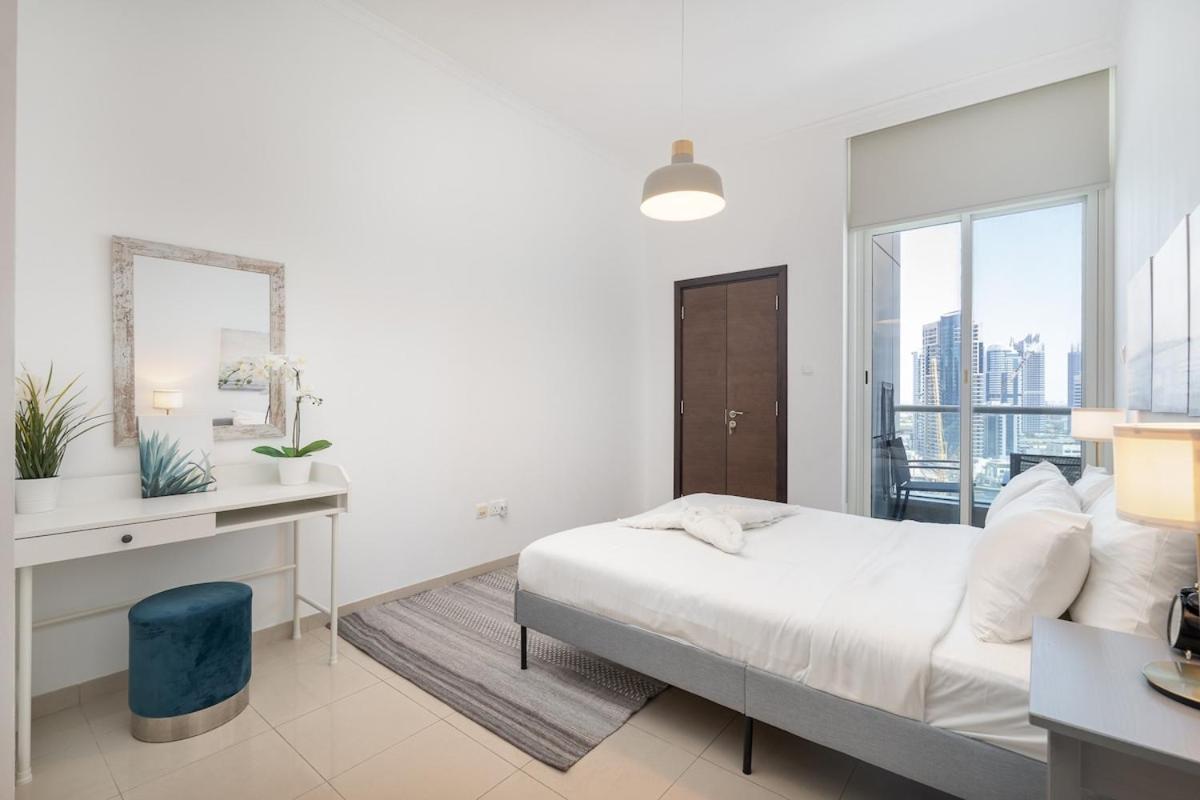 Charming Comfy 2-bedroom In Marina *