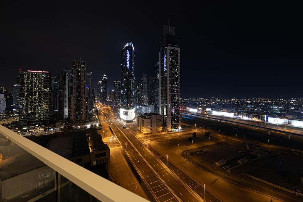 Lux In Downtown I Walk To Mall * Dubai