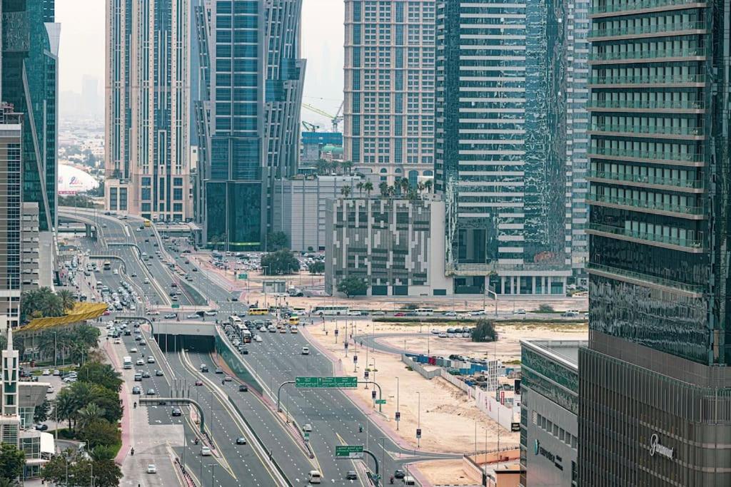 Apartment Lux In Downtown I Walk To Mall Dubai