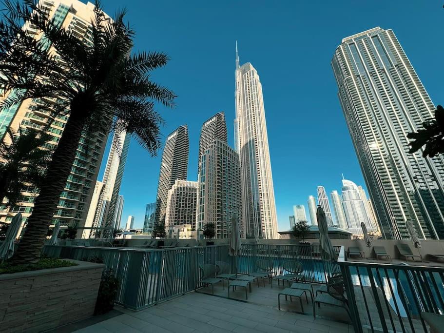Lux In Downtown I Walk To Mall Dubai