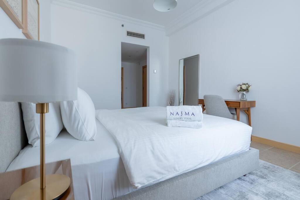 Apartamento Elegant 1br Retreat With Ocean Views, Palm