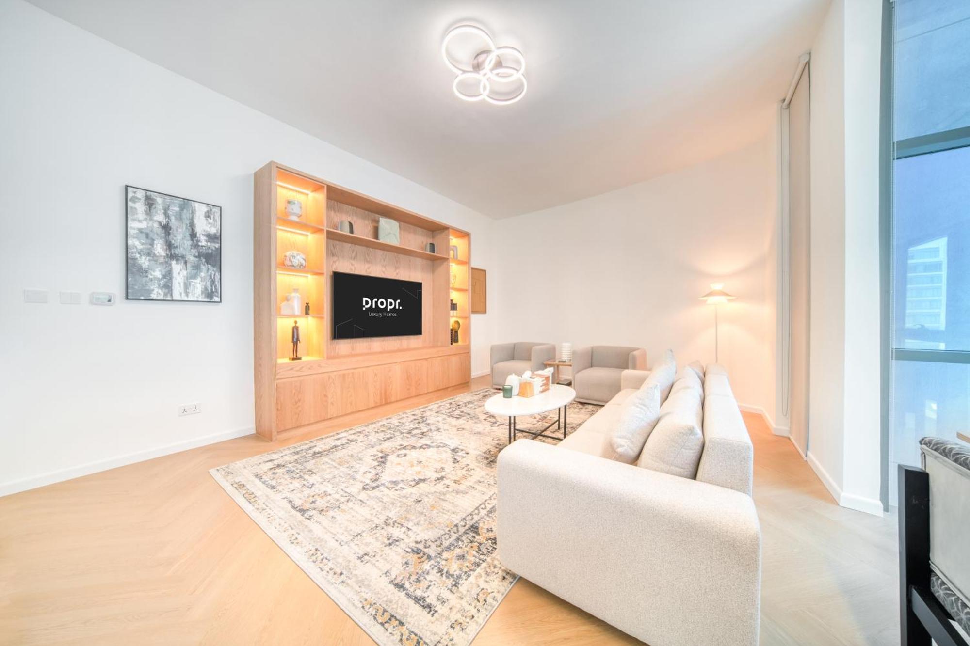 Stylish Upgraded 3br Retreat In Marina Apartment *