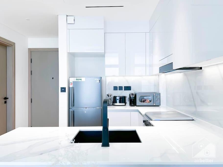 Views & Comforts At Binghatti Emerald * Dubai