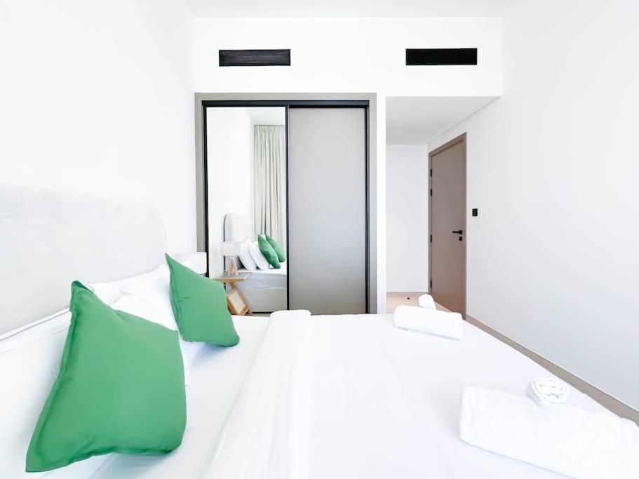 Views & Comforts At Binghatti Emerald * Dubai