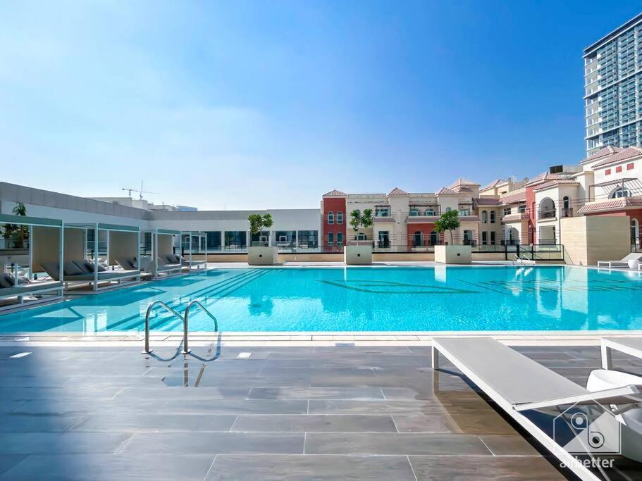 Apartment Views & Comforts At Binghatti Emerald Dubai