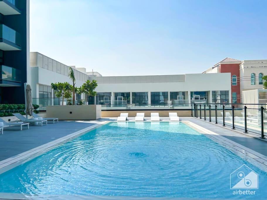 Views & Comforts At Binghatti Emerald Apartment Dubai