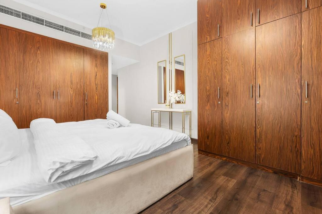 First Class 2br With Full Downtown Skyline View Apartamento Dubai