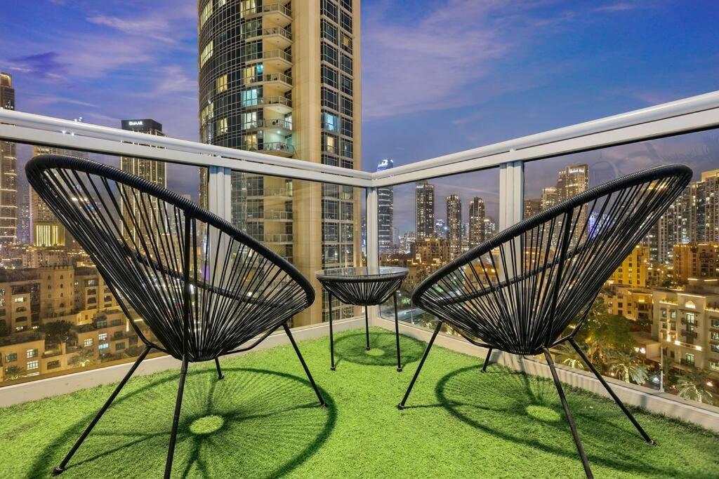 Apartamento First Class 2br With Full Downtown Skyline View Dubai