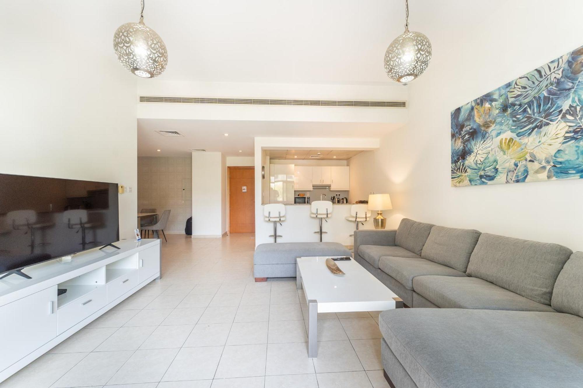 Elegant 3 Bedroom In Al Nakheel Greens By Pk Holidays * Dubai