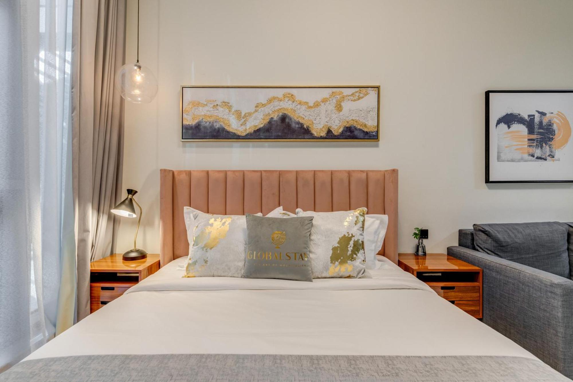 Globalstay J One Tower At Pearl Of Uae *
