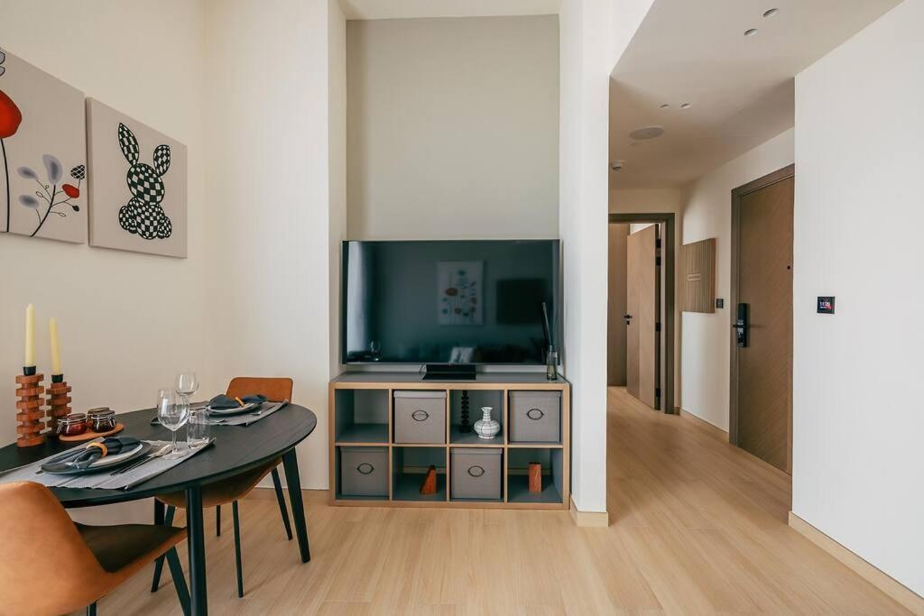 Beautiful 1br View Apartment Dubai