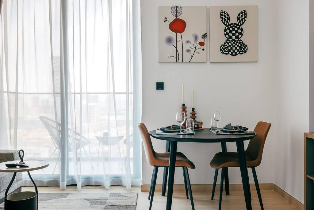 Beautiful 1br View Dubai