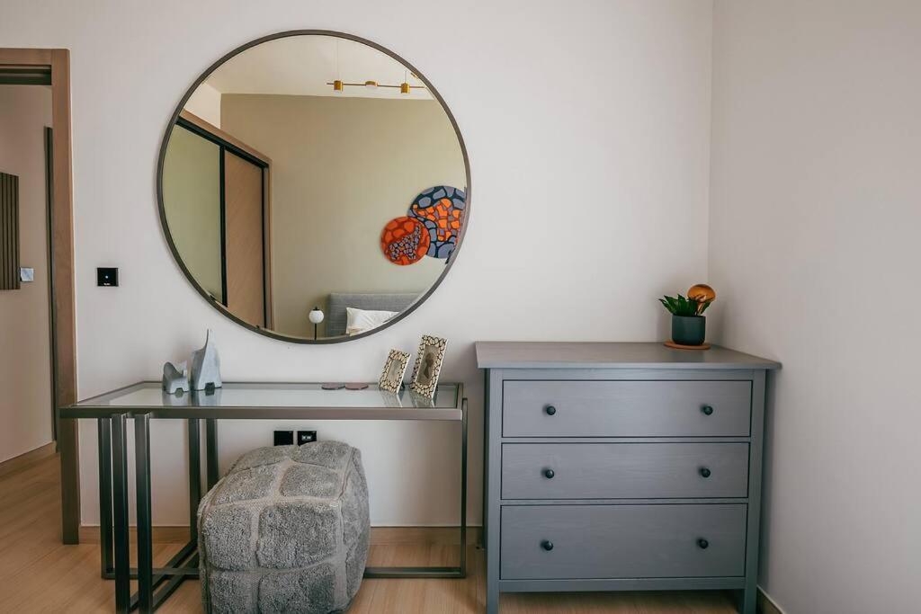 Beautiful 1br View Apartment *