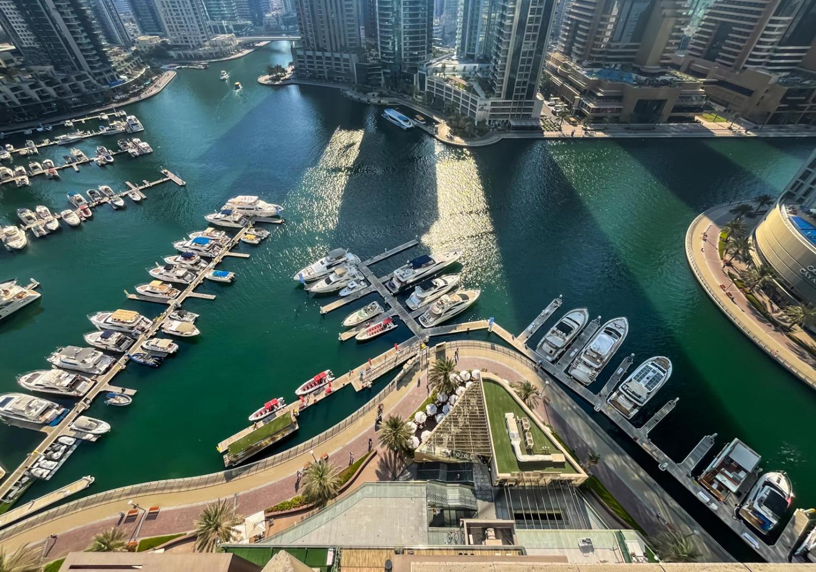 Apartment Livbnb - 2br With Breathtaking Marina View Dubai