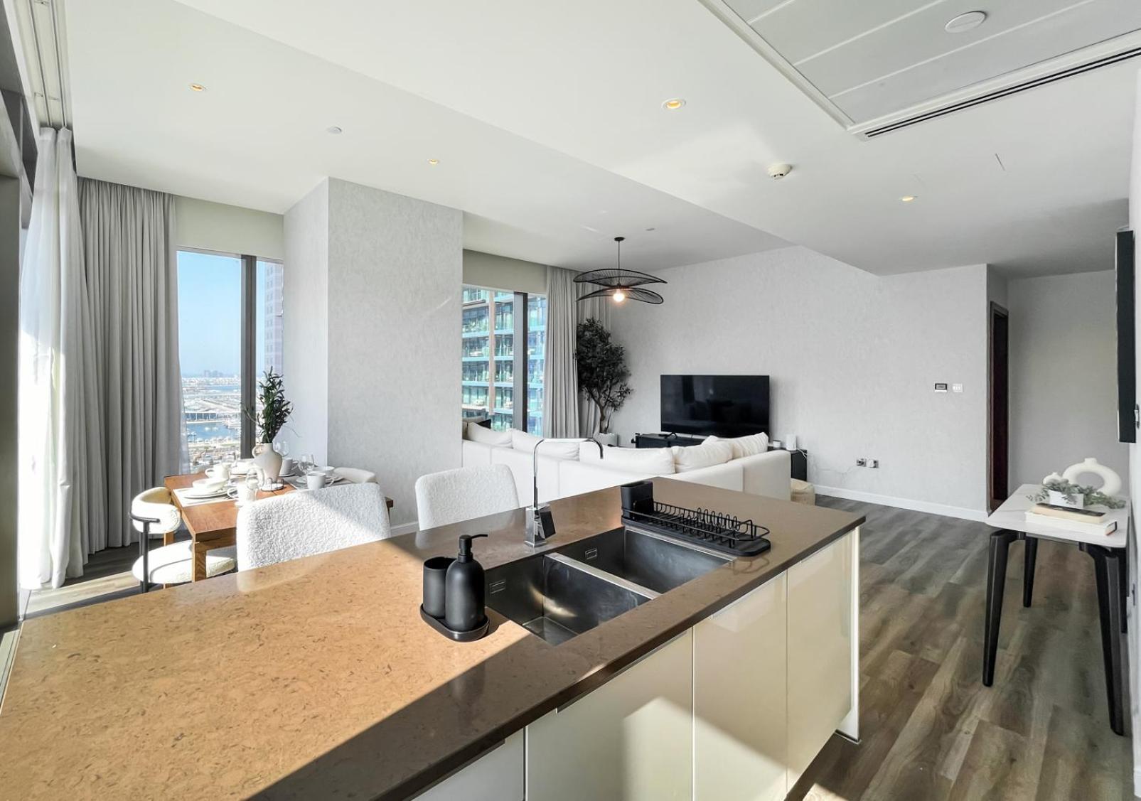 Livbnb - 2br With Breathtaking Marina View Apartment