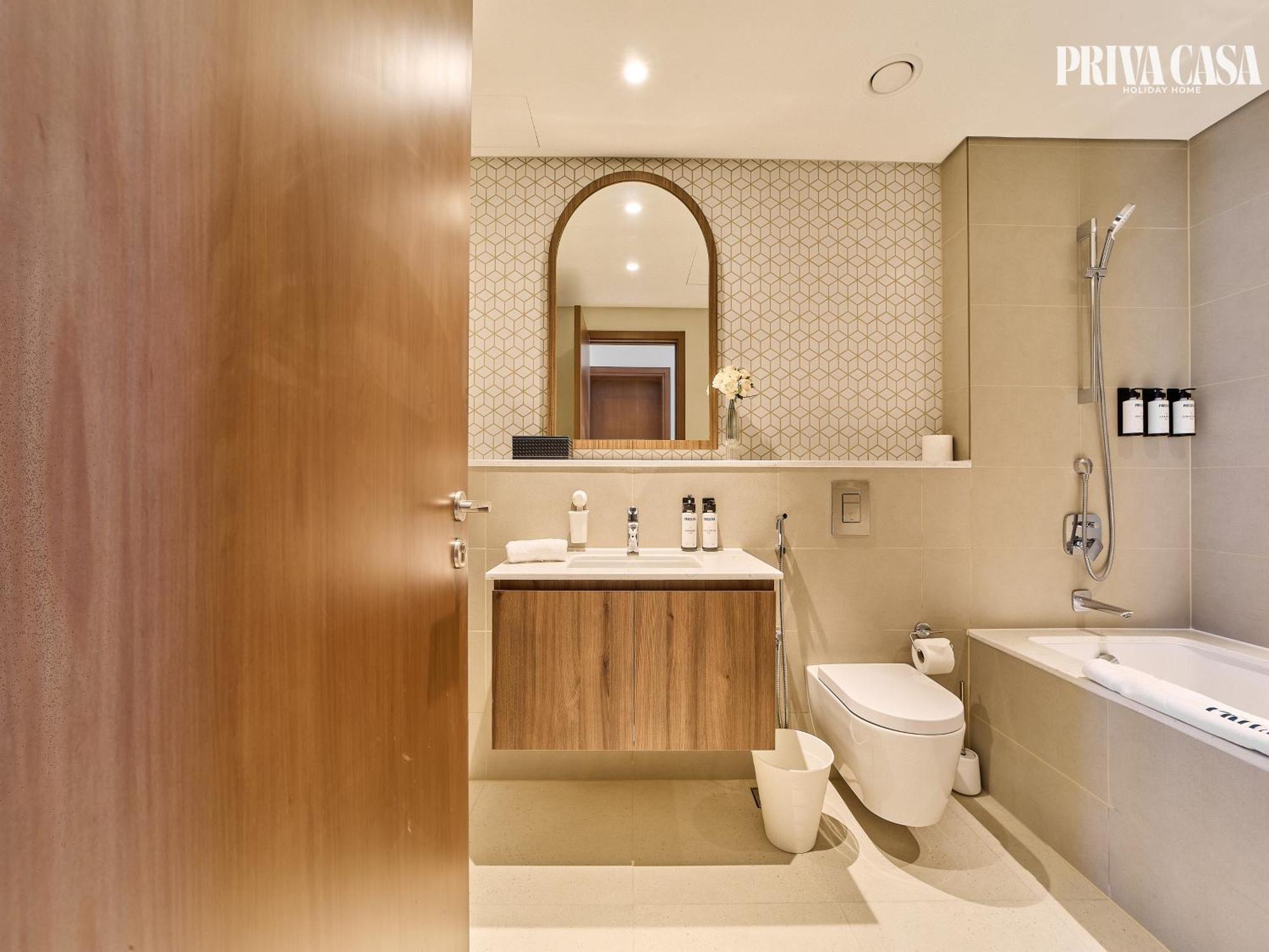 Daire Privacasa - Vida Residences Creek 901 Dubai
