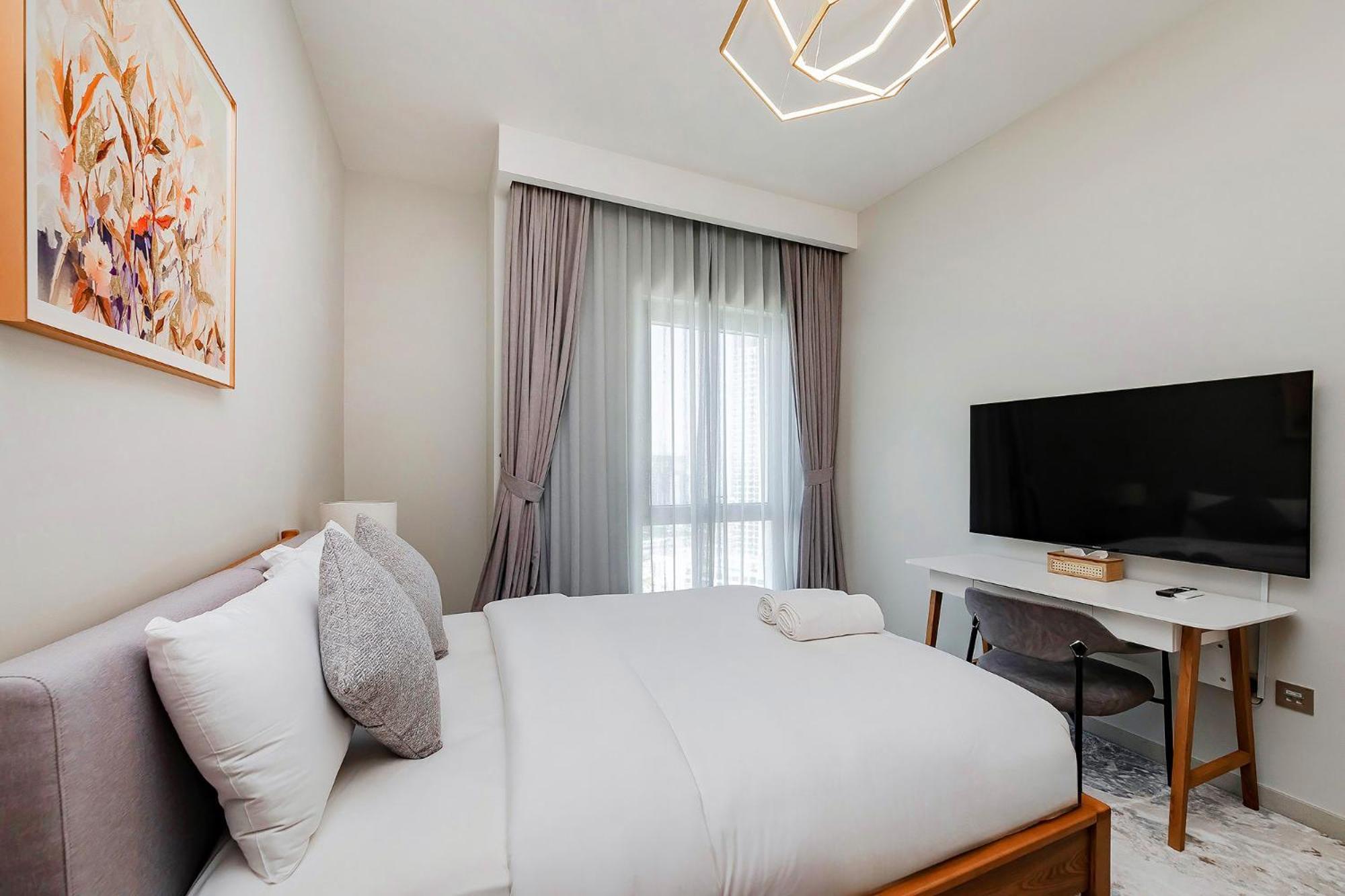 Vida Creek 1 Bedroom * Dubai