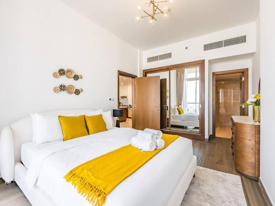 Apartment Elegant One Bed - Hameni Tower,jvc *