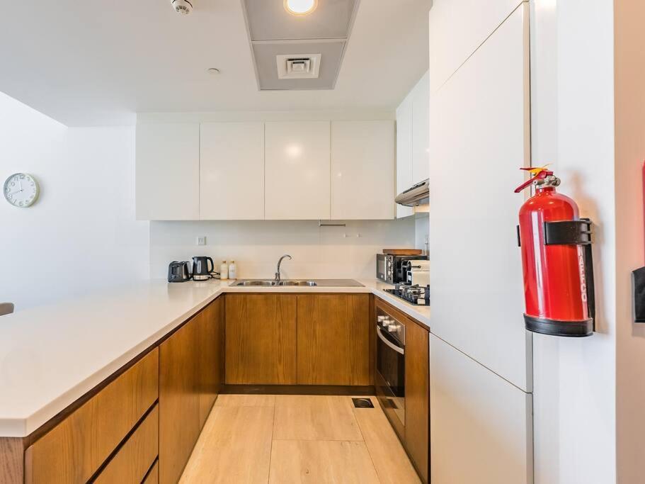 Apartment Elegant One Bed - Hameni Tower,jvc