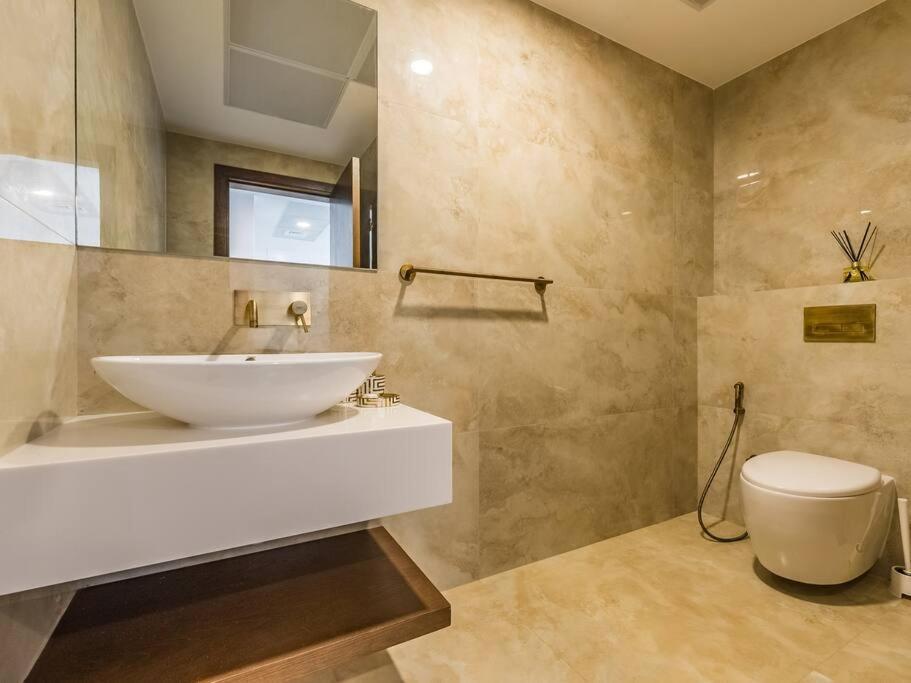 Elegant One Bed - Hameni Tower,jvc Apartment *