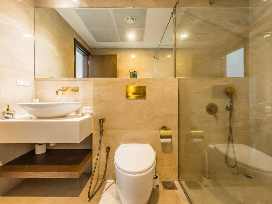 Apartment Elegant One Bed - Hameni Tower,jvc