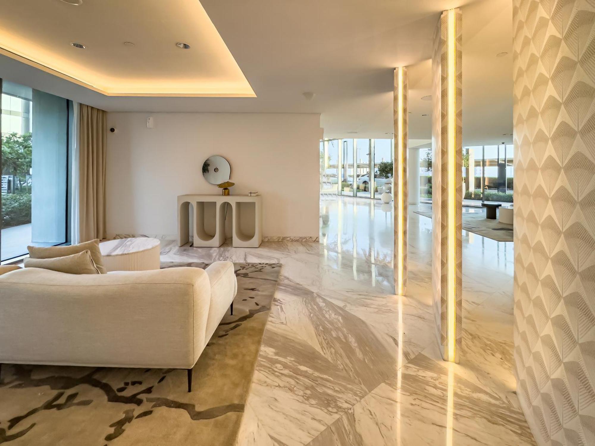 Brand New! Eye & Jbr Panorama!