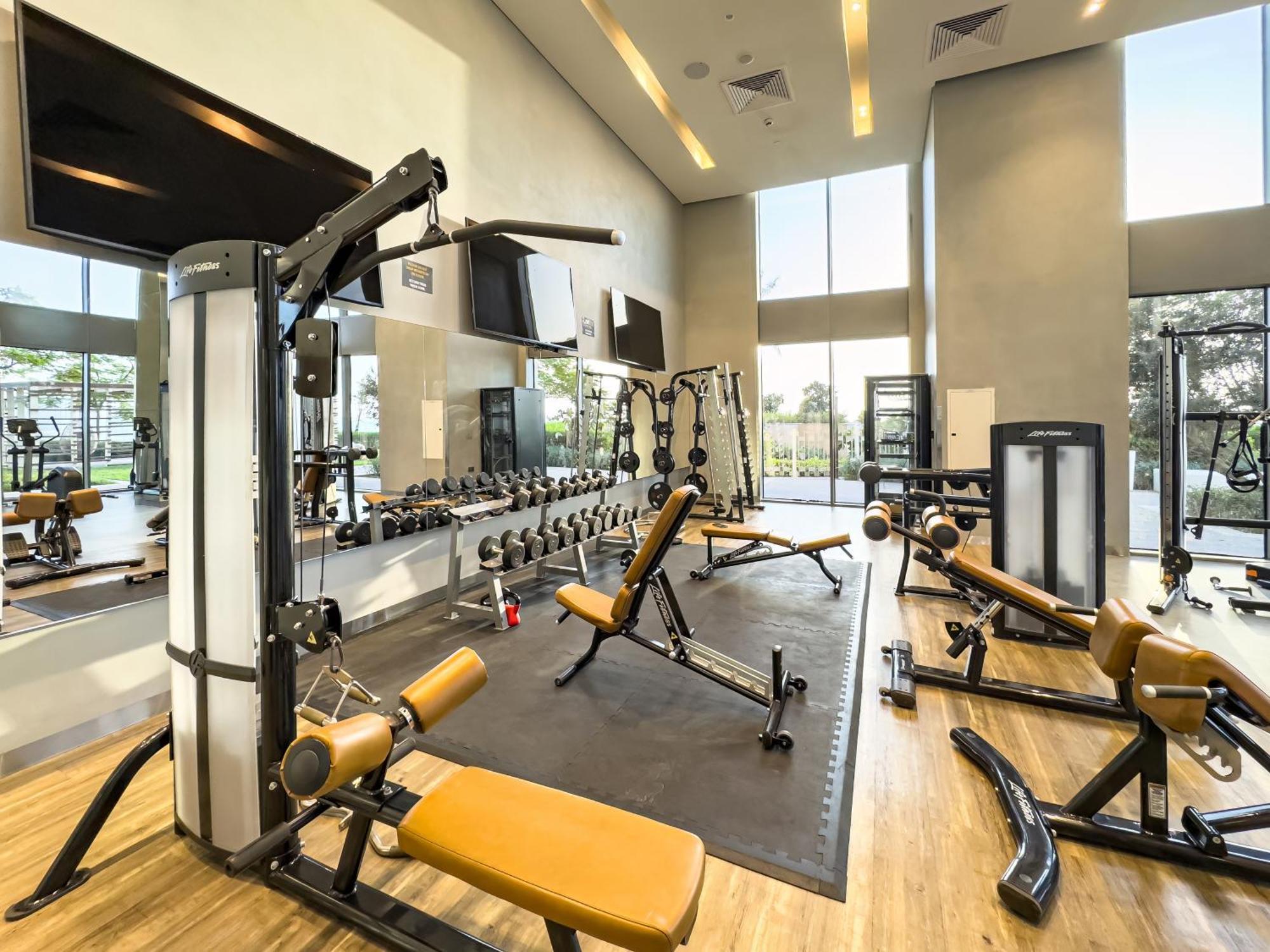 Brand New! Eye & Jbr Panorama!
