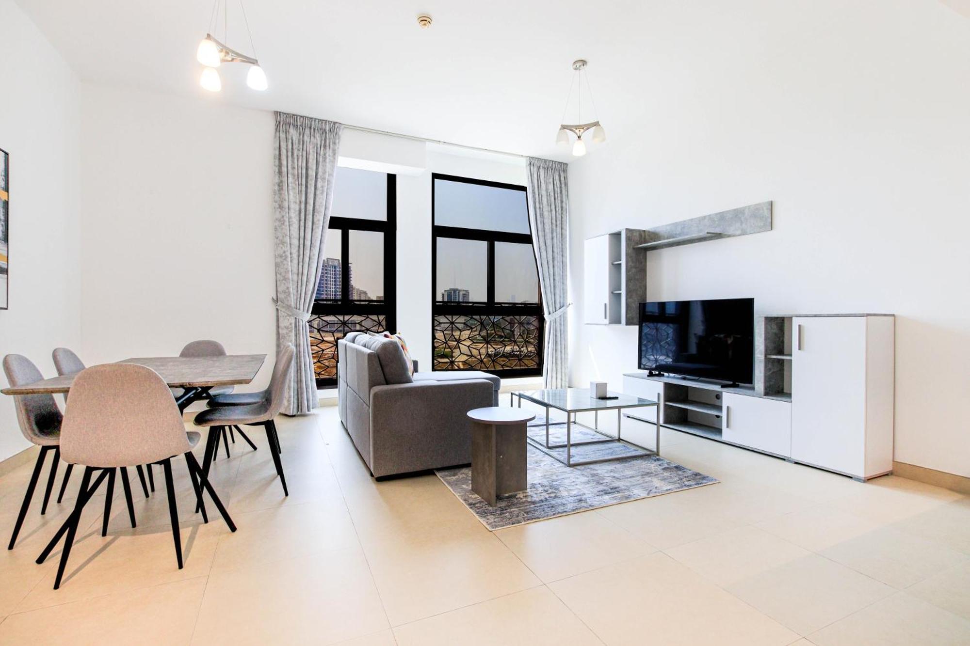 Chic 1br Iris Amber Al Jaddaf * Dubai