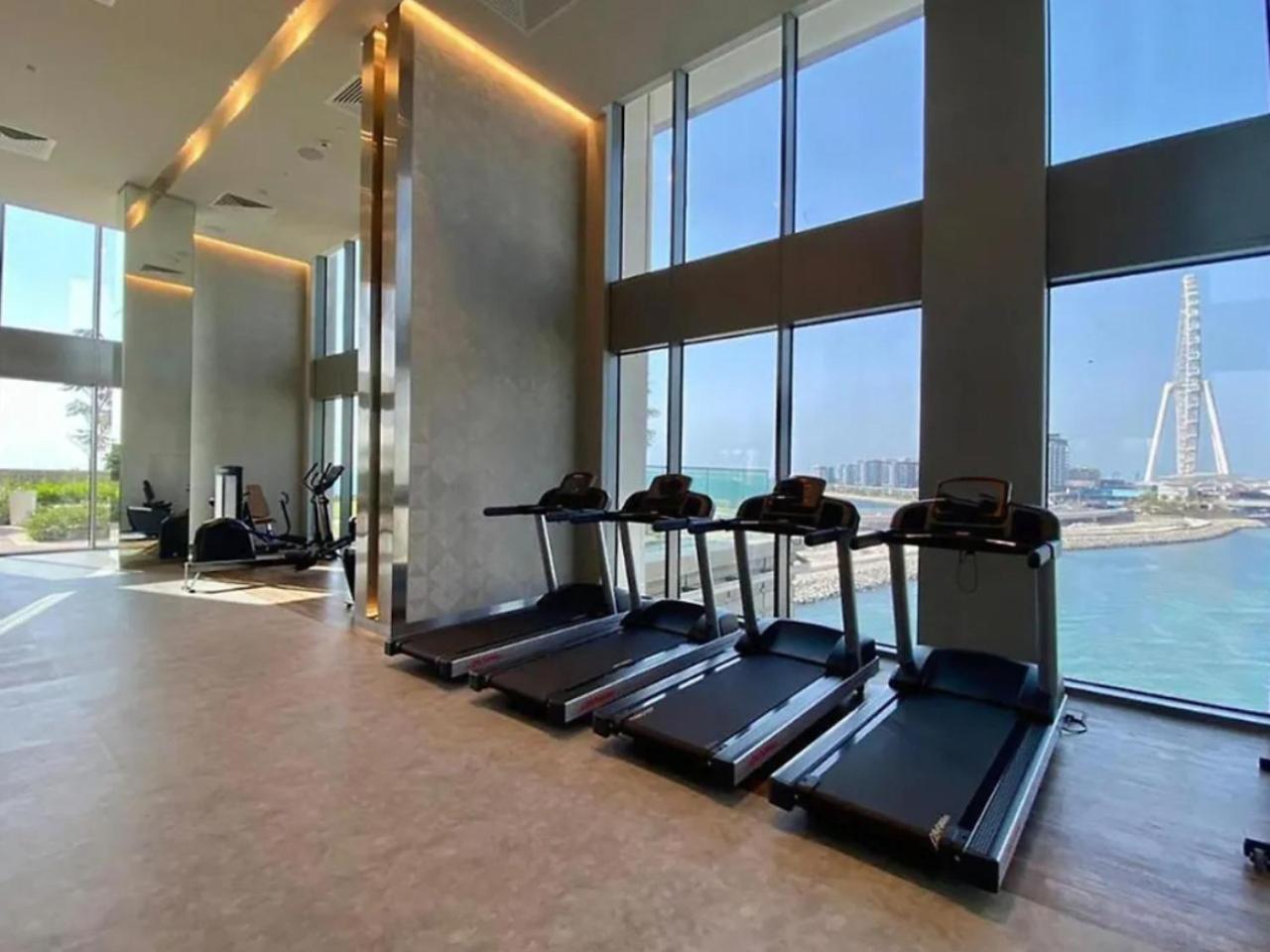 Apartment Stunning 2 Bed With Full Ain Views Dubai