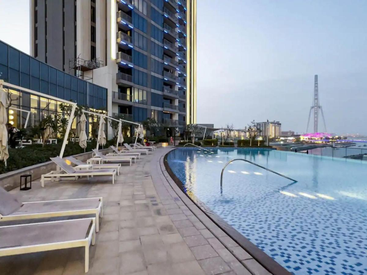 Stunning 2 Bed With Full Ain Views