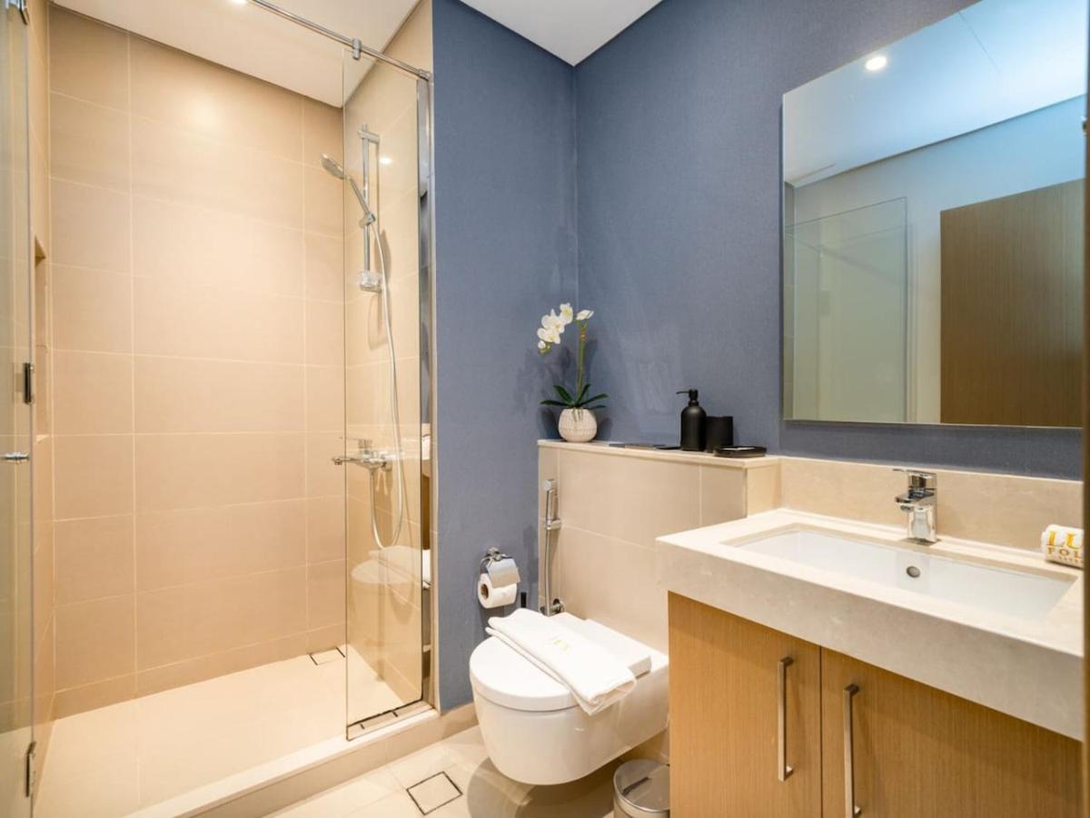 Stunning 2 Bed With Full Ain Views Apartment Dubai