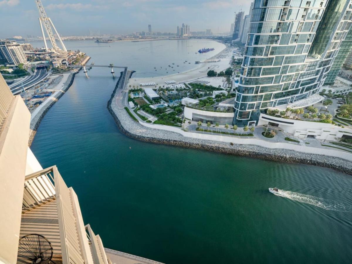 Stunning 2 Bed With Full Ain Views * Dubai