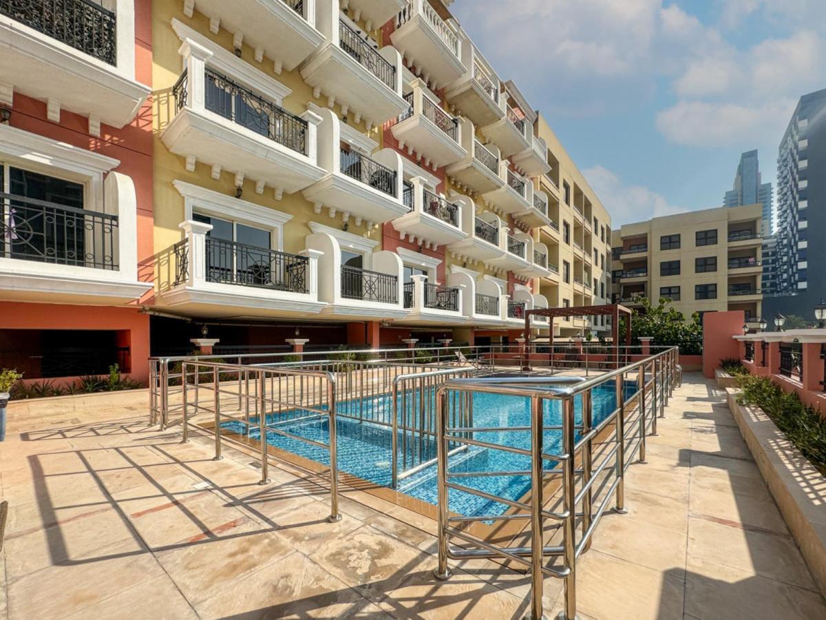 Apartment Chic In Jvc With Spacious Terrace Balcony