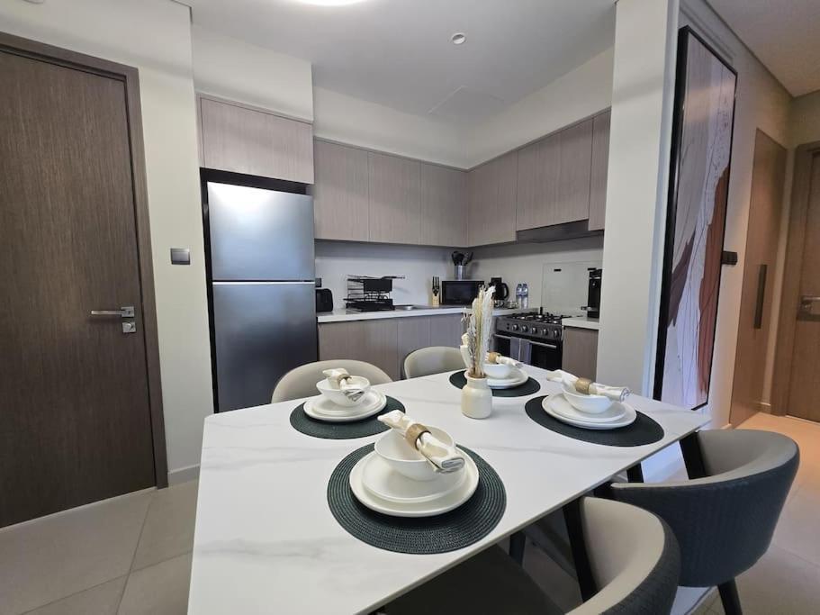Luxury 1br Burj Khalifa View Walk To Mal Apartamento