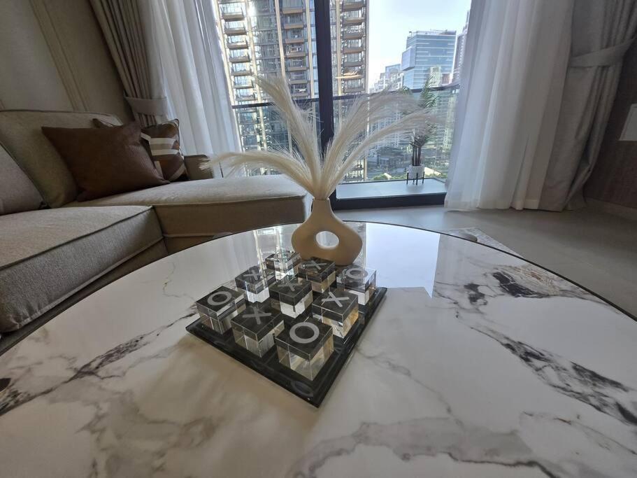 Luxury 1br Burj Khalifa View Walk To Mal Apartamento