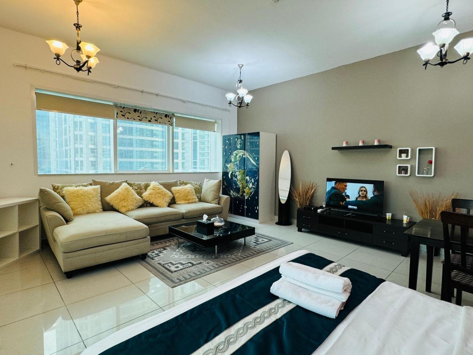 Private In 3 Bedroom Skynest Homes Marina Pinnacle Guest house
