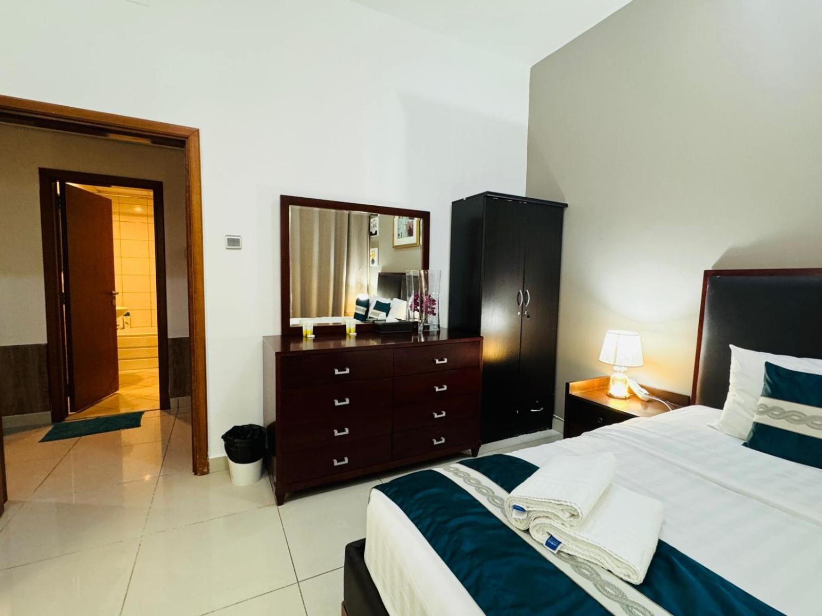 Guest house Private In 3 Bedroom Skynest Homes Marina Pinnacle Dubai