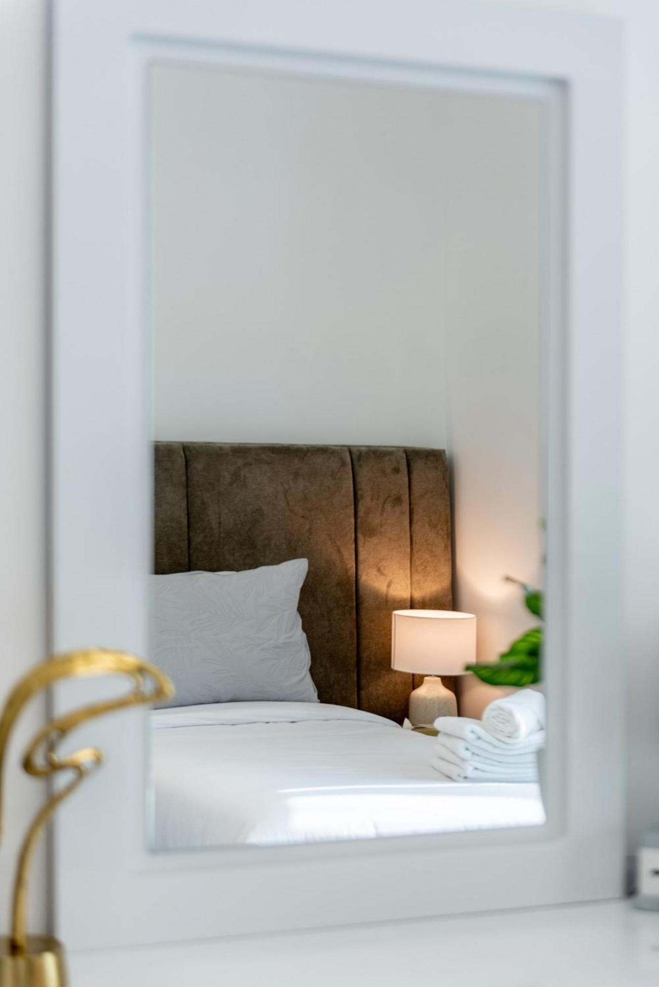 Apartment Luxury Royal Bay Beachfront By Globalstay Dubai