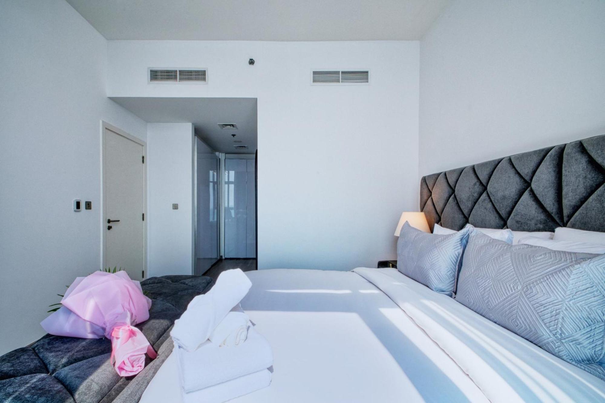 Luxury Royal Bay Beachfront By Globalstay Dubai